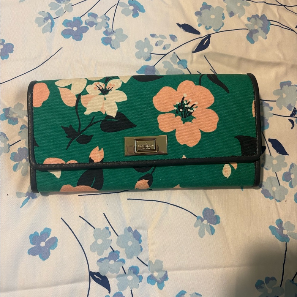 kate spade lily bloom continental wallet NWT